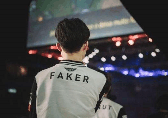 aurora 击败 ODDIK 晋级 PGL Astana 2025 季后赛