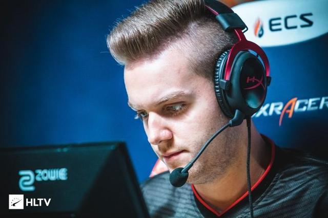 里程碑：Yagao达成LPL400胜场成就