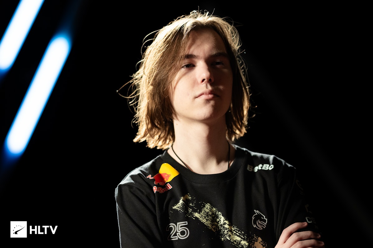 摘得杭州亚运最后一块电竞金牌，中国队拿下《DOTA2》冠军